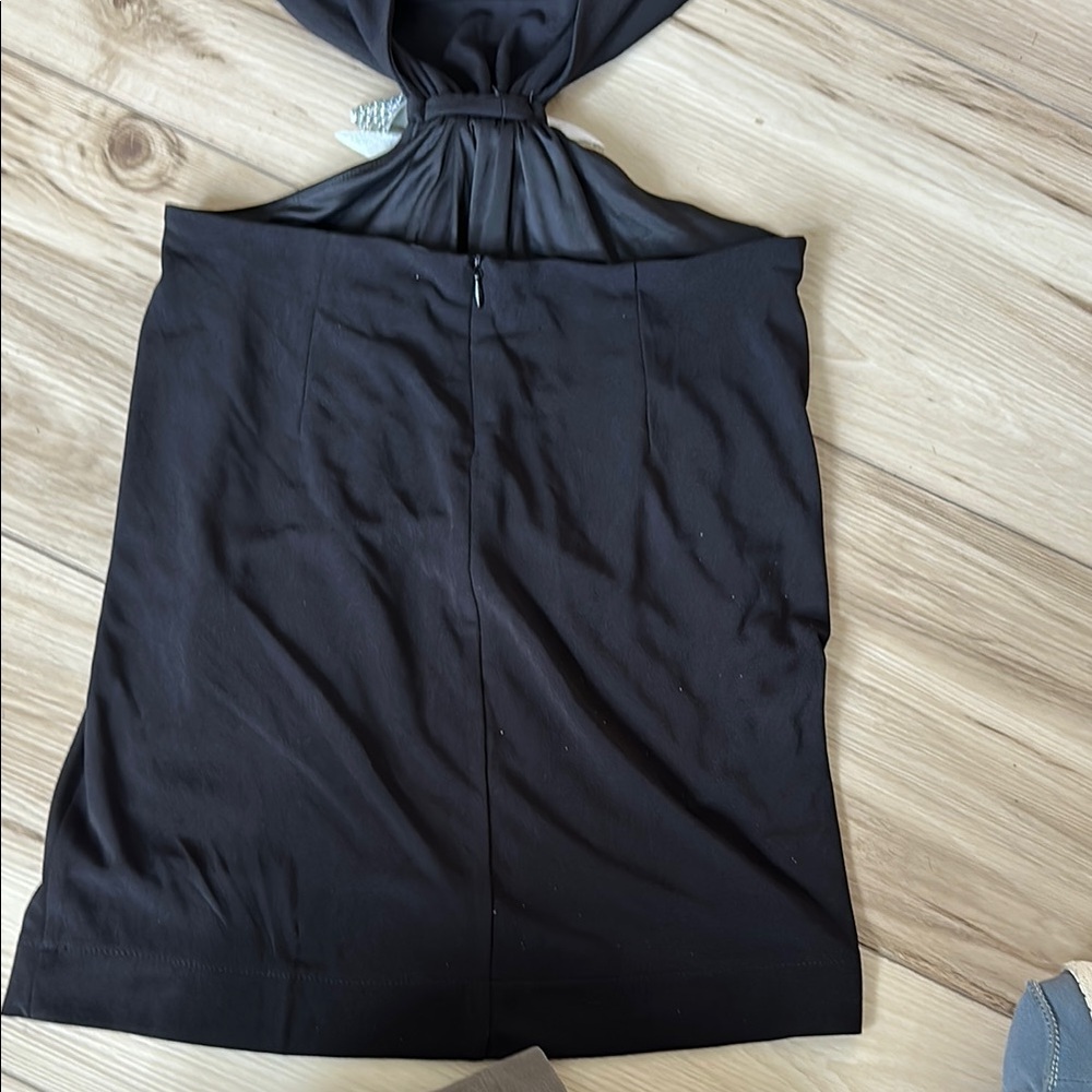 Zara Women’s Elegant Black Dress with Silver Accent Bow in Middle Waist - Picture 8 of 10